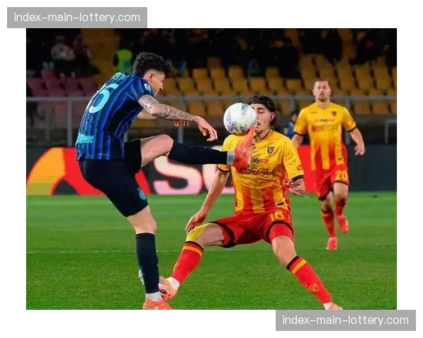 国米上半场狂轰12脚射门未能得手，效率问题成出局关键